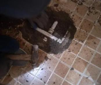 江源卫生间漏水维修公司为您分享下卫生间渗水如何处理及注意事项